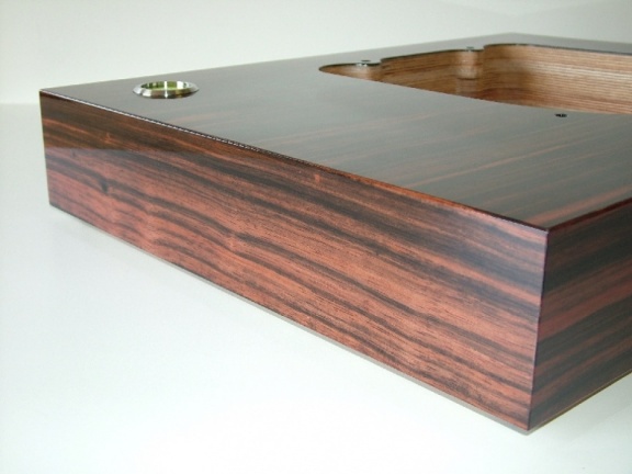 Garrard 301 Makassar 16